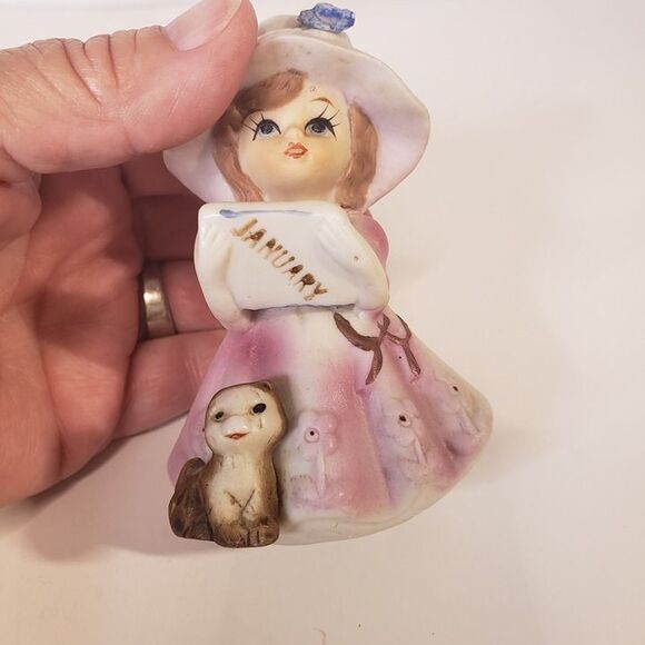 Adorable Vintage Made in Taiwan Rep of China Porcelain January Girl Figurine 4" - Picture 3 of 8